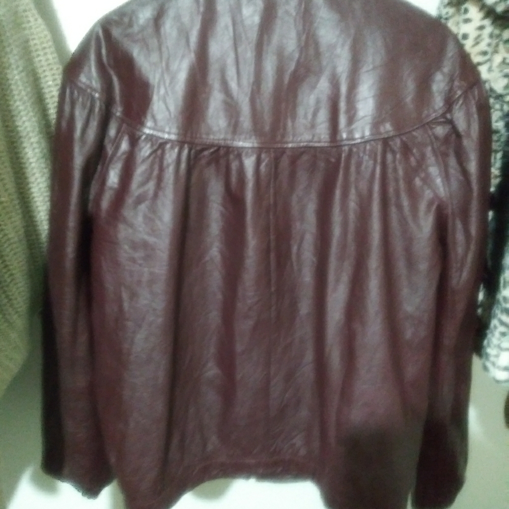 Bermans burgandy leather jacket size 12